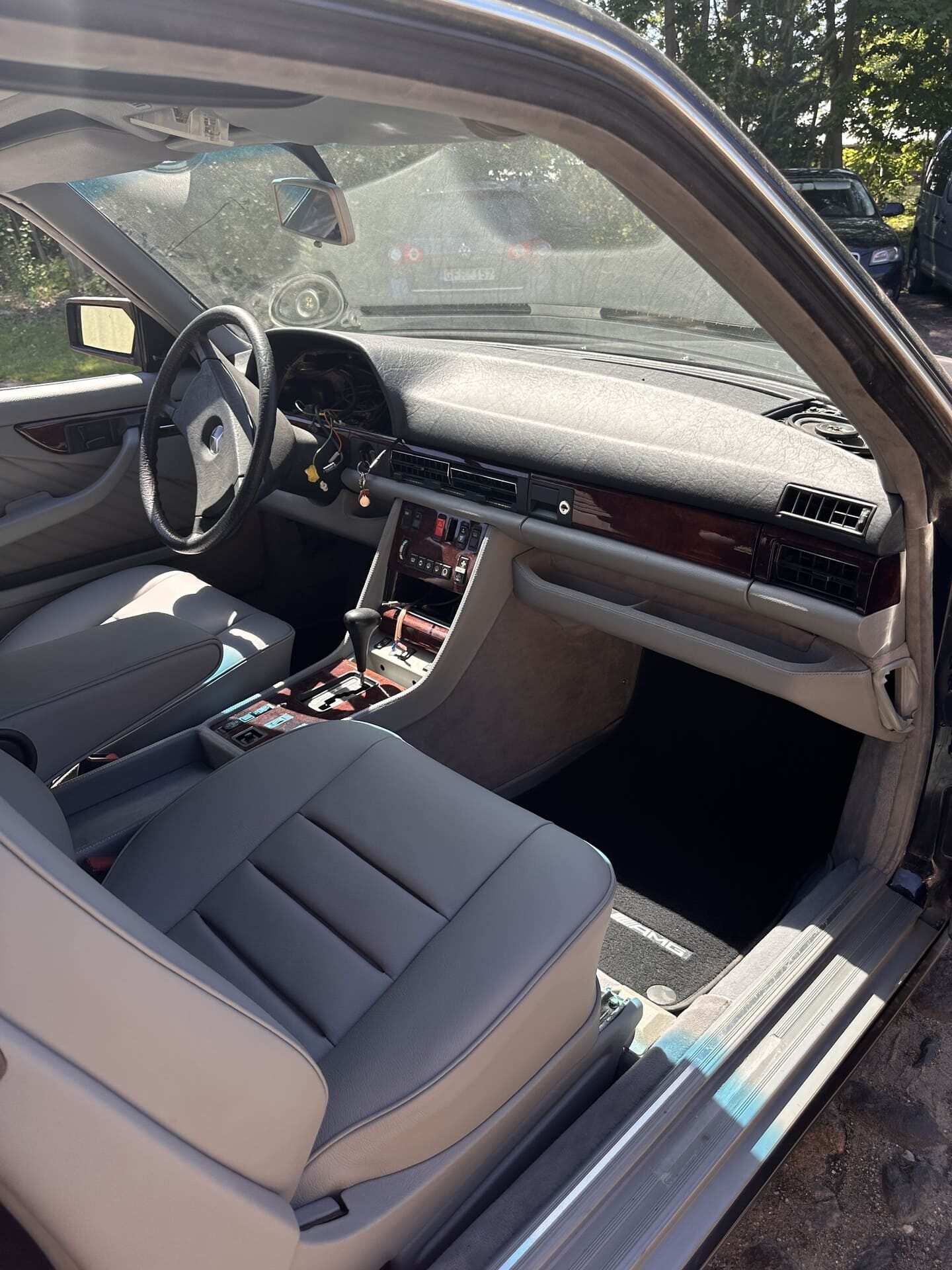 Kokybiškas automobilių interjero, baldų ir kitų siuvimo darbų paslaugos Kaune